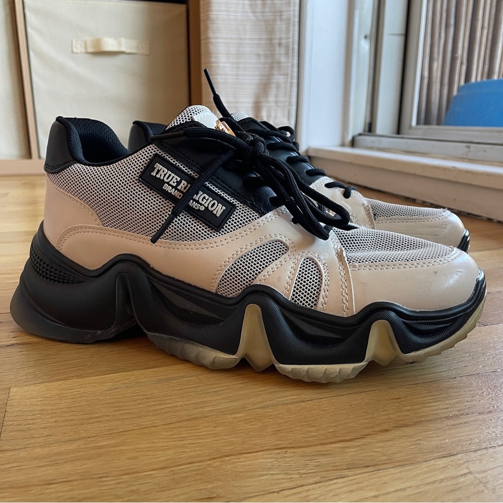 True Religion Sneakers | Women | size 8.5 | black & beige